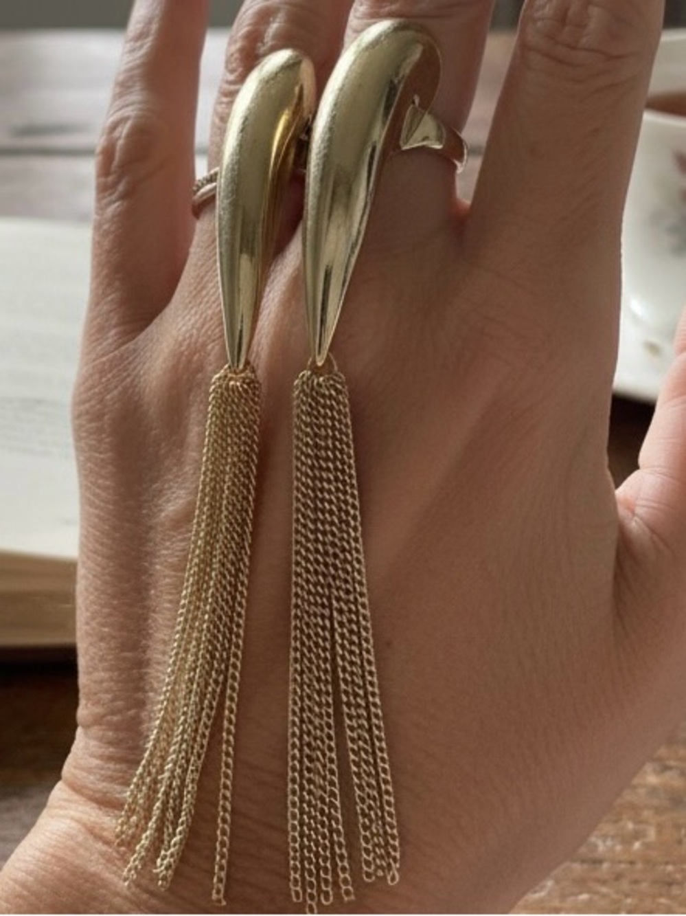 Bansri Mehta Gold Tassel Waterfall Statement Ring EUC